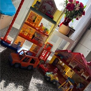 Colorful Playhouse and Vehicle Set for Kids